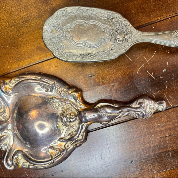 Vintage Silver Vanity Set with Comb and Lint Remover - Picture 3 of 5